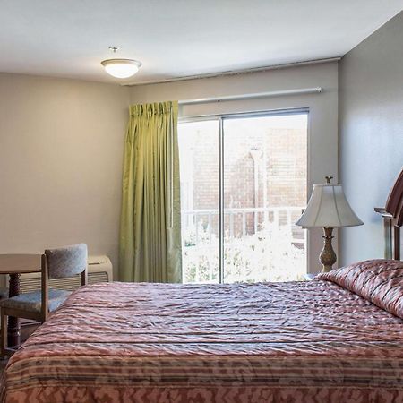 Econo Lodge Gorman Extérieur photo