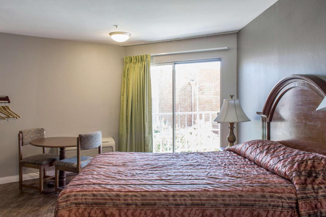Econo Lodge Gorman Extérieur photo